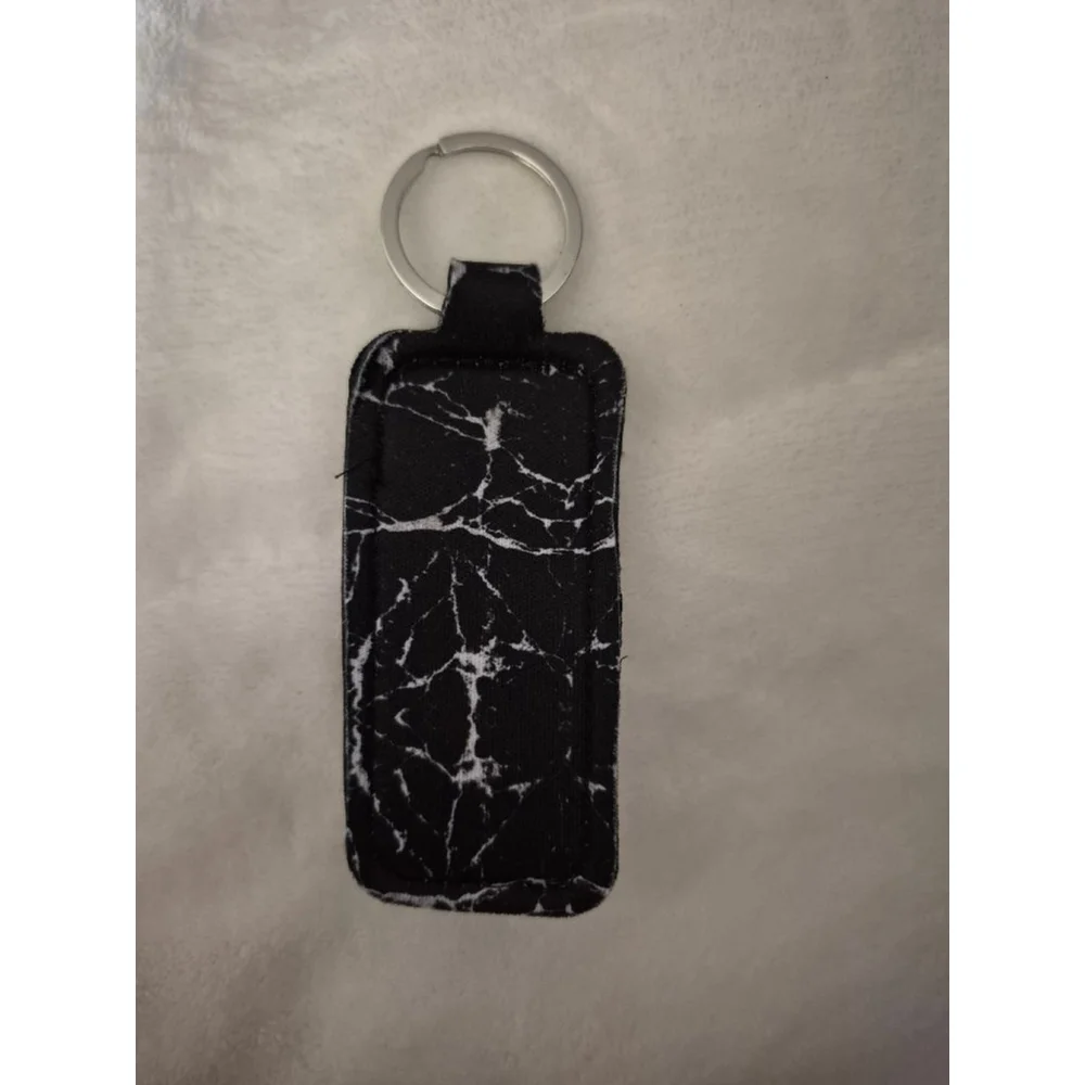 Women's Key & Lip Balm Holder One Size Black White Marble